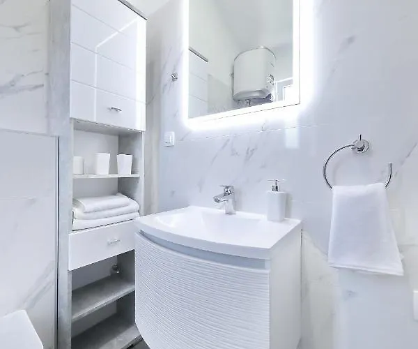 بيت للعطل Kuca Za Odmor Davorka Lukoran