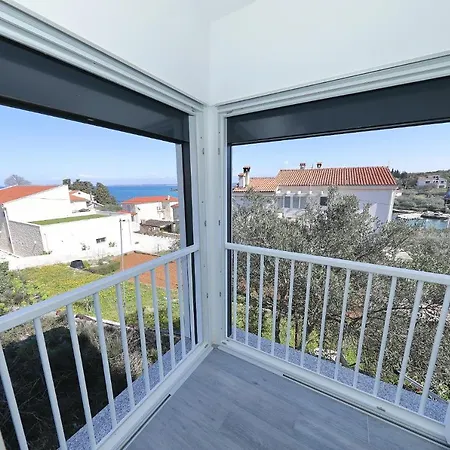 Casa de Férias Kuca Za Odmor Davorka Lukoran